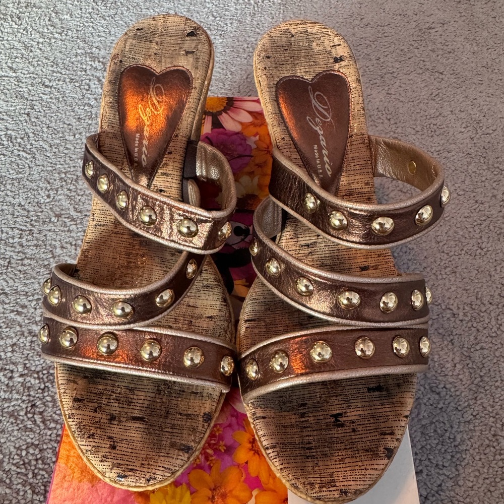 Dezario Slip On Sandals